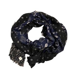 GAP navy, white, black scarf .New. No tags